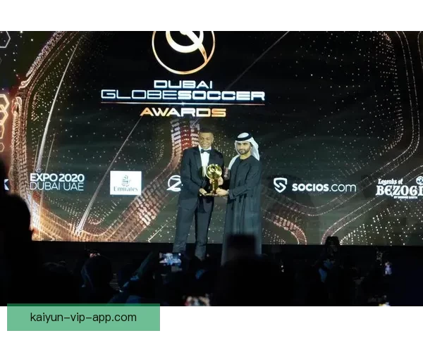 法国队官方媒体祝贺姆巴佩荣膺FIFPRO年度最佳球员奖